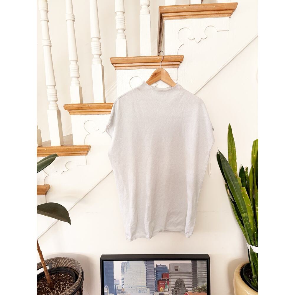 Pilcro White Mock Neck Cap Sleeve Top - Picture 2 of 7